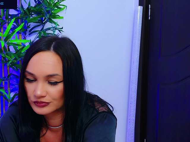 Емитувани слики од екранот DaliyaArabian