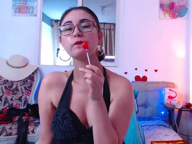 Емитувани слики од екранот danielahotsex