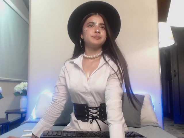 Емитувани слики од екранот DashaRodri