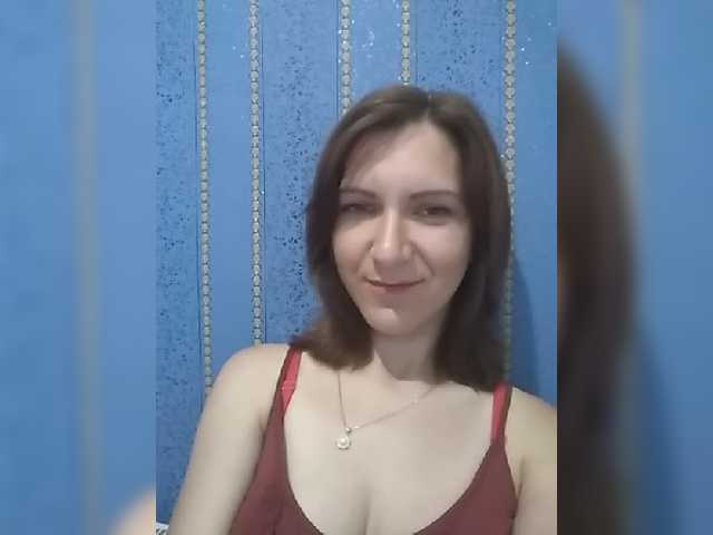 Емитувани слики од екранот DebbieQMoon