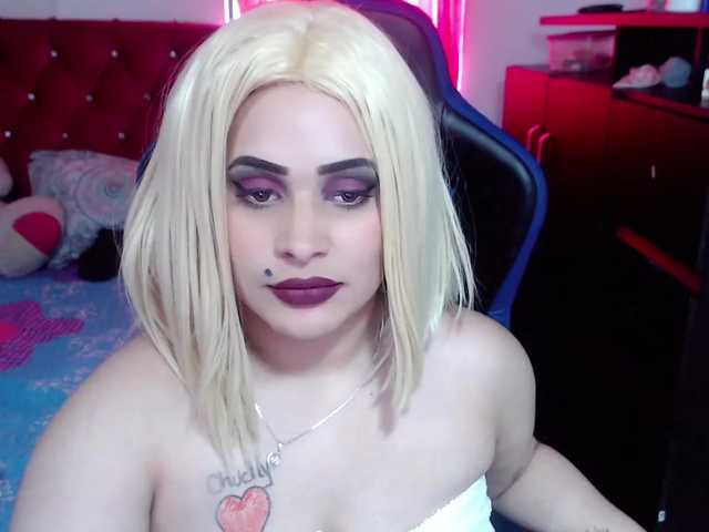 Емитувани слики од екранот DeboraDreams