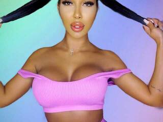 Еротски видео разговор Denise-Quinn