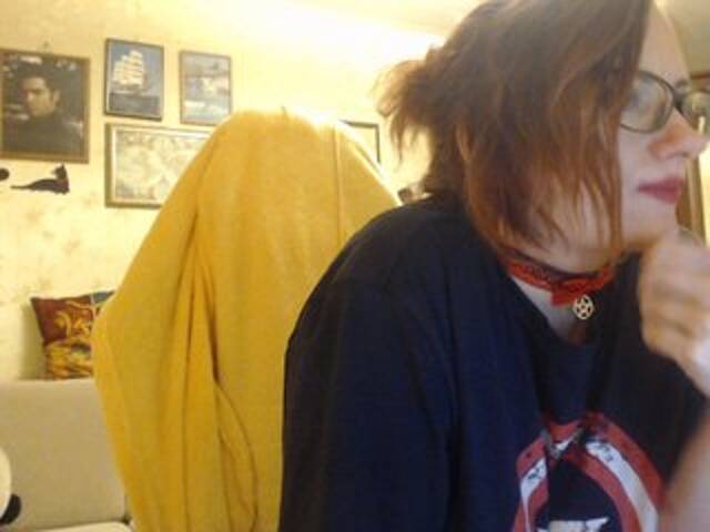 Емитувани слики од екранот DerekH