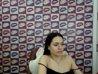 Емитувани слики од екранот destinessa