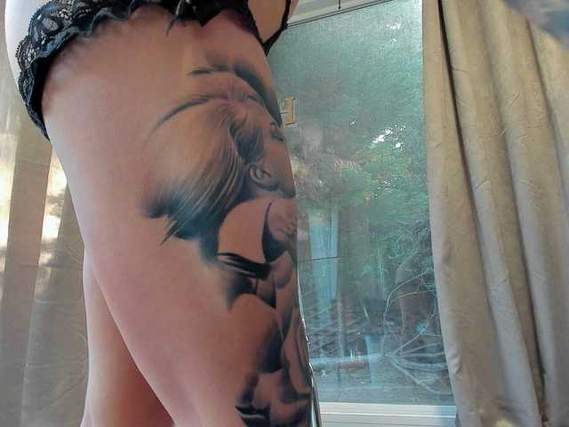 Емитувани слики од екранот DiamondJo