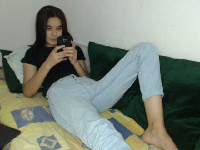 Емитувани слики од екранот Dilzsex
