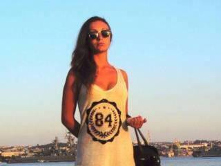 Еротски видео разговор dinaenjoy