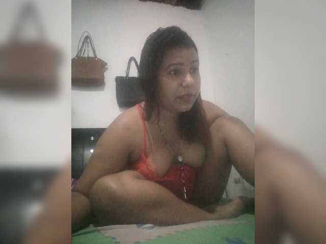 Емитувани слики од екранот dirtyhot