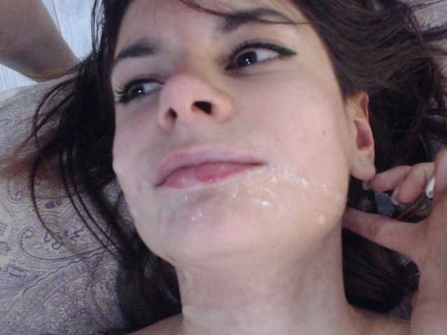 Емитувани слики од екранот DirtyUp