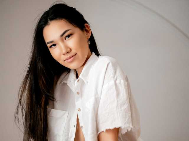 Фотографија на профилот Divine-Madness