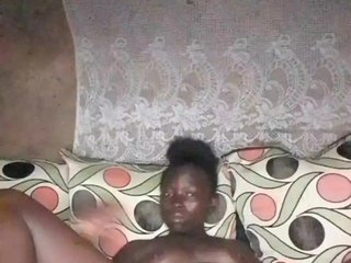 Еротски видео разговор DivineAssGoddess