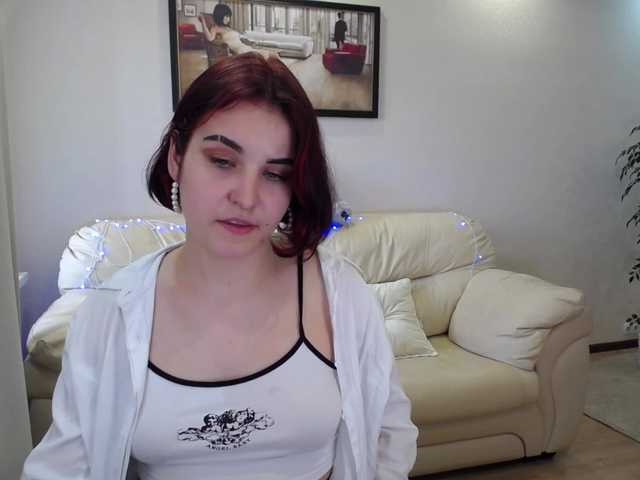 Фотографии DizzyingCharm Hello guys! Happy see you in my room) Im first day here! Lets chat and have fun together! PVT ON) if you like my smile tip me 33 toks! kisses
