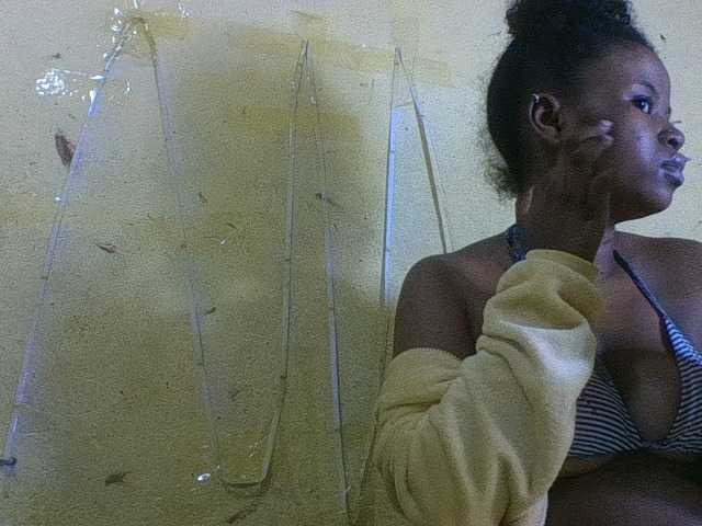 Емитувани слики од екранот Djamillah