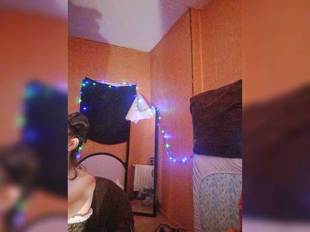 Емитувани слики од екранот Doggysx