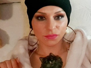 Еротски видео разговор DolceVioleta92