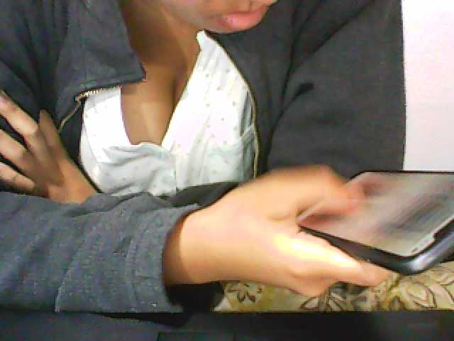 Емитувани слики од екранот dollfunny