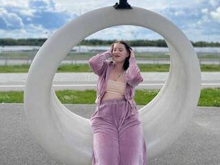 Еротски видео разговор DollVice