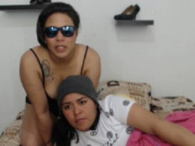 Емитувани слики од екранот dominatrixsee