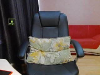 Емитувани слики од екранот DominikaQQ