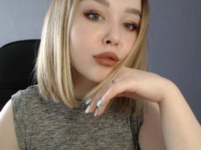 Емитувани слики од екранот -KItIn-