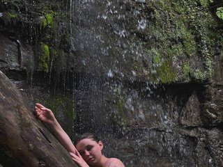 Еротски видео разговор DomoniqueEdnie