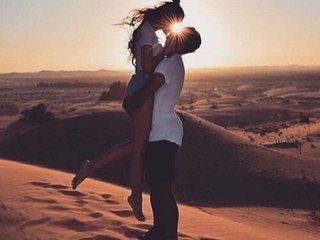 Еротски видео разговор DouCouple