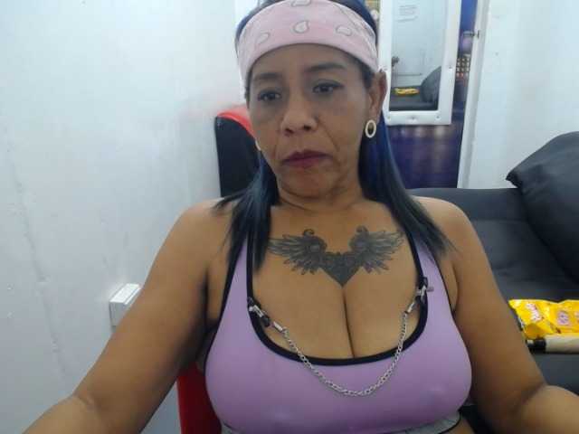 Емитувани слики од екранот dulcecandyx