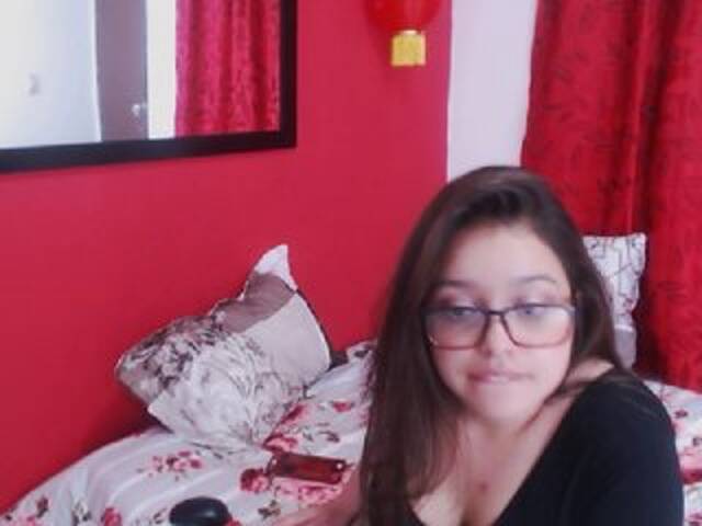 Емитувани слики од екранот Dulcelila