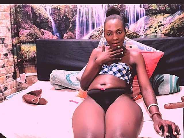 Емитувани слики од екранот ebonykitty4u