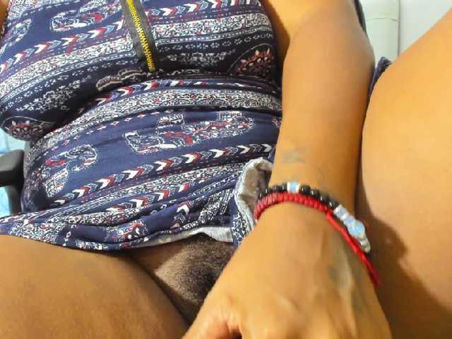 Емитувани слики од екранот ebonysmith