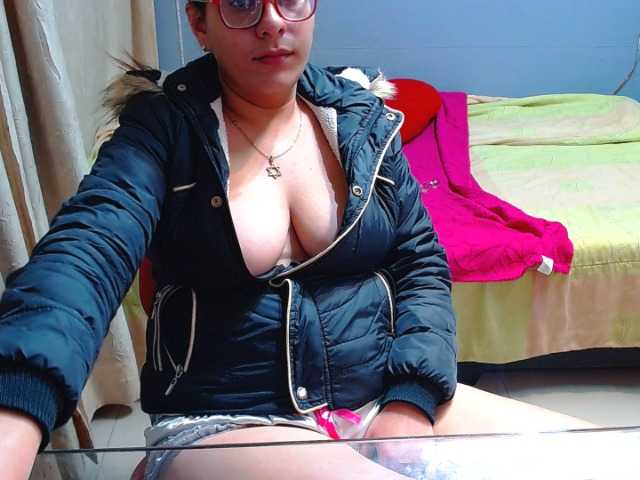 Фотографии electrahorny #hornypussy #GoalMasturbation #sexyhot #livetouch #cum #latina