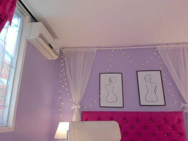 Емитувани слики од екранот ElectraJones