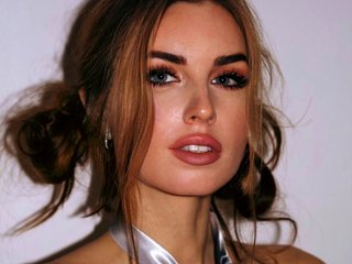 Еротски видео разговор ElenaStrawberry