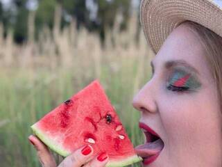 Еротски видео разговор Elenika-hot