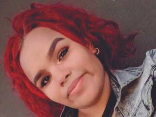 Еротски видео разговор Elirojo