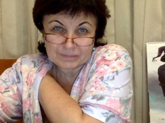 Емитувани слики од екранот ElizzaBelise