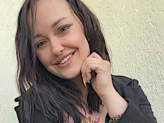 Еротски видео разговор Ella131