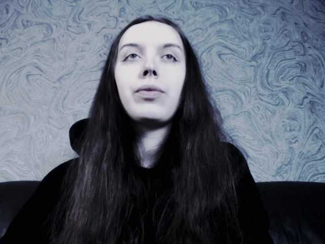 Емитувани слики од екранот EllaDark