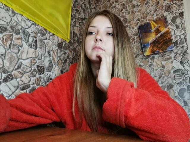 Емитувани слики од екранот EllaLaLovely