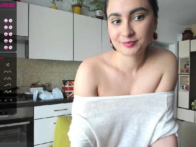 Емитувани слики од екранот Ellarouge