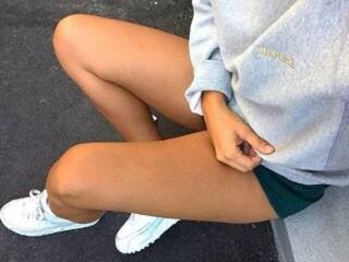 Еротски видео разговор EllaShinee