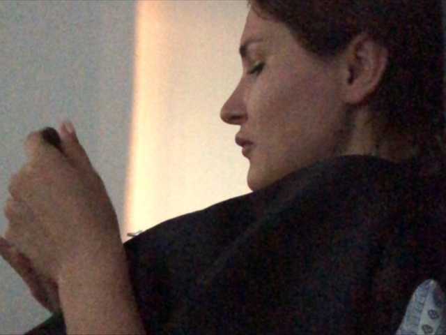 Емитувани слики од екранот Ellenbetsy