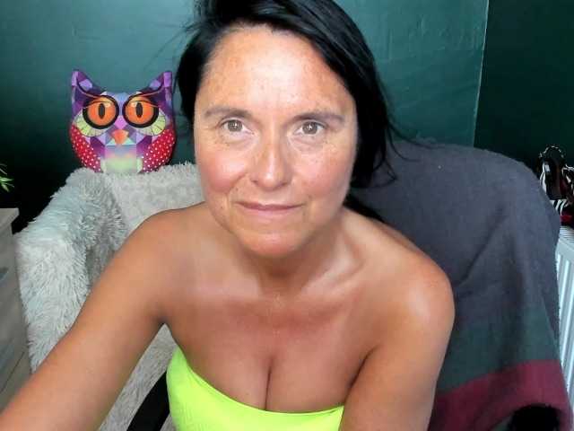 Фотографии ellenHeart #chatting #teasing #mature #domination