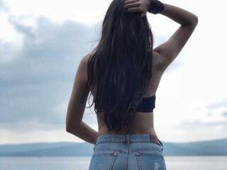 Еротски видео разговор Ellymonroe