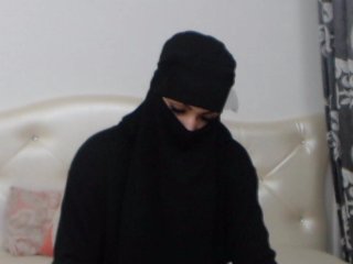 Емитувани слики од екранот ElyshaArabian
