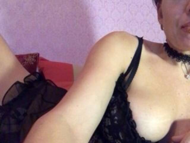 Емитувани слики од екранот ElyaElya