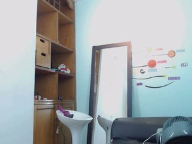 Емитувани слики од екранот emihill