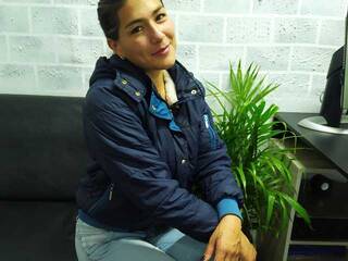 Еротски видео разговор emili-mac