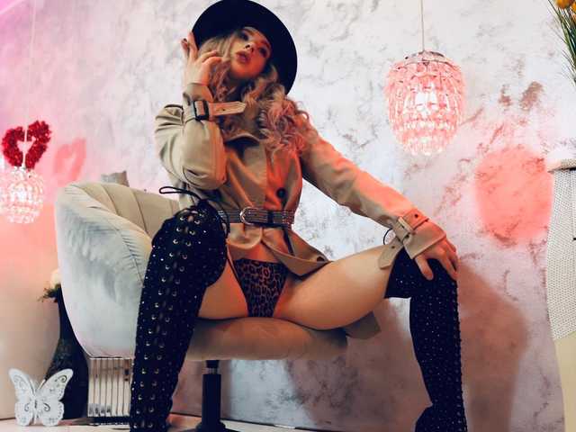 Фотографија на профилот Emily-bloom