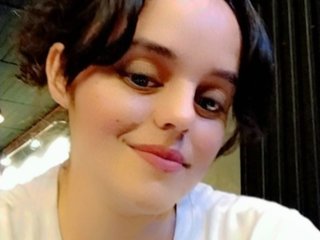 Еротски видео разговор EmilyCarters